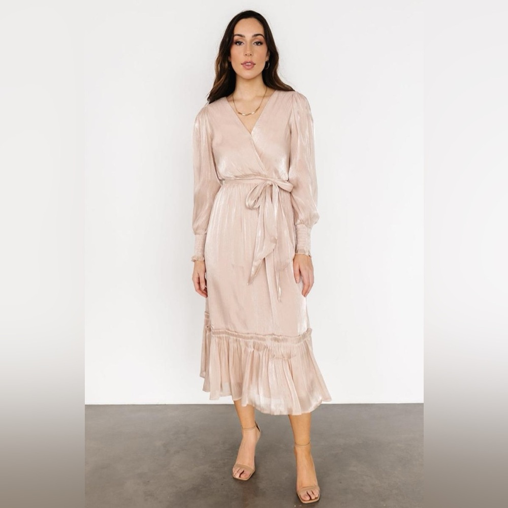NWT Women Flynn Midi Dress Champagne | Baltic Born Midi Dresses